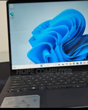 New Laptop Dell Inspiron 15 16GB AMD Ryzen 7 SSD 1T