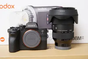 Photo - Sony A7 Iv With 24-70mm F2.8 Sigma Lens