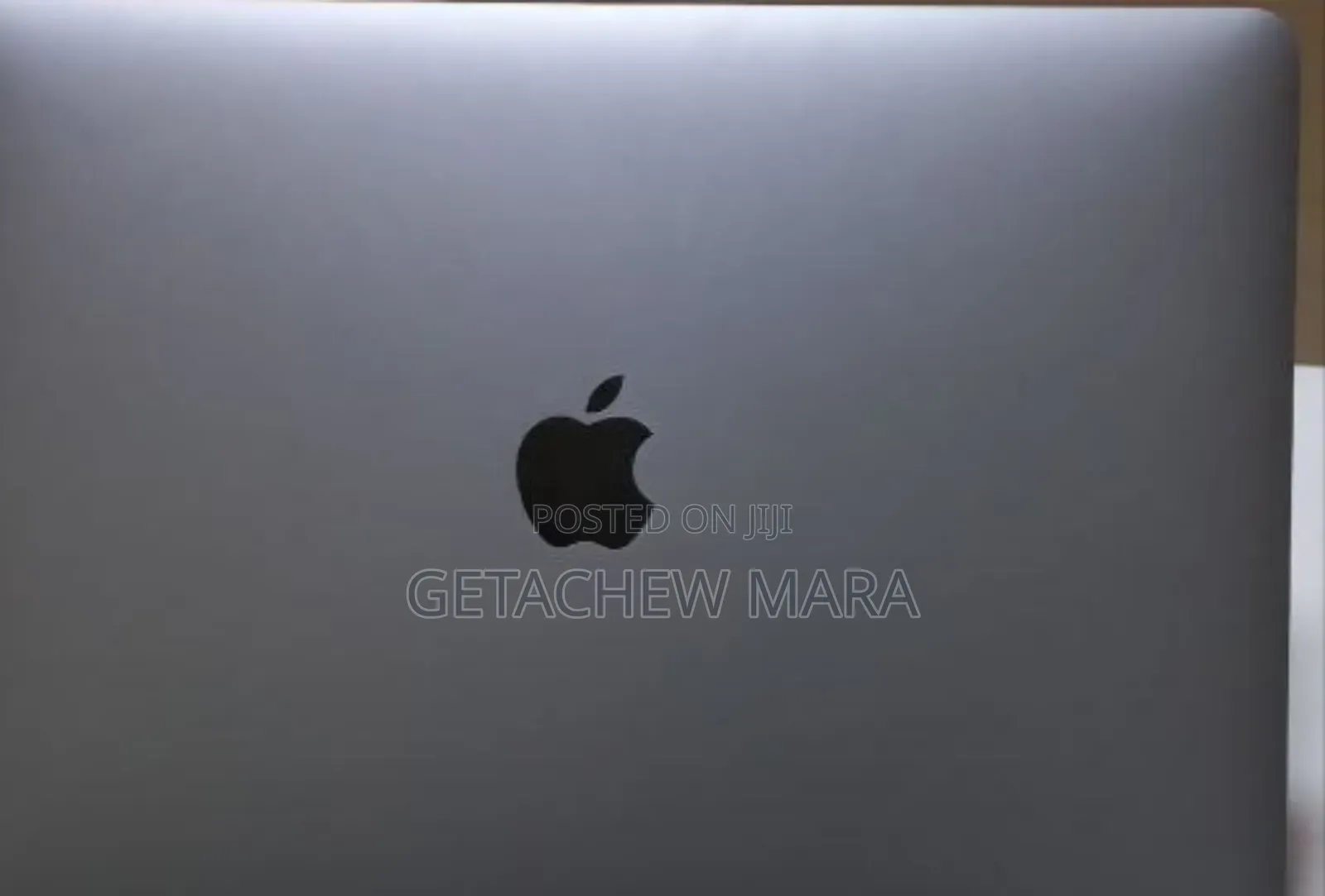 New Laptop Apple MacBook 2020 16GB Intel Core I5 SSD 512GB