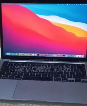 New Laptop Apple MacBook 2020 16GB Intel Core I5 SSD 512GB