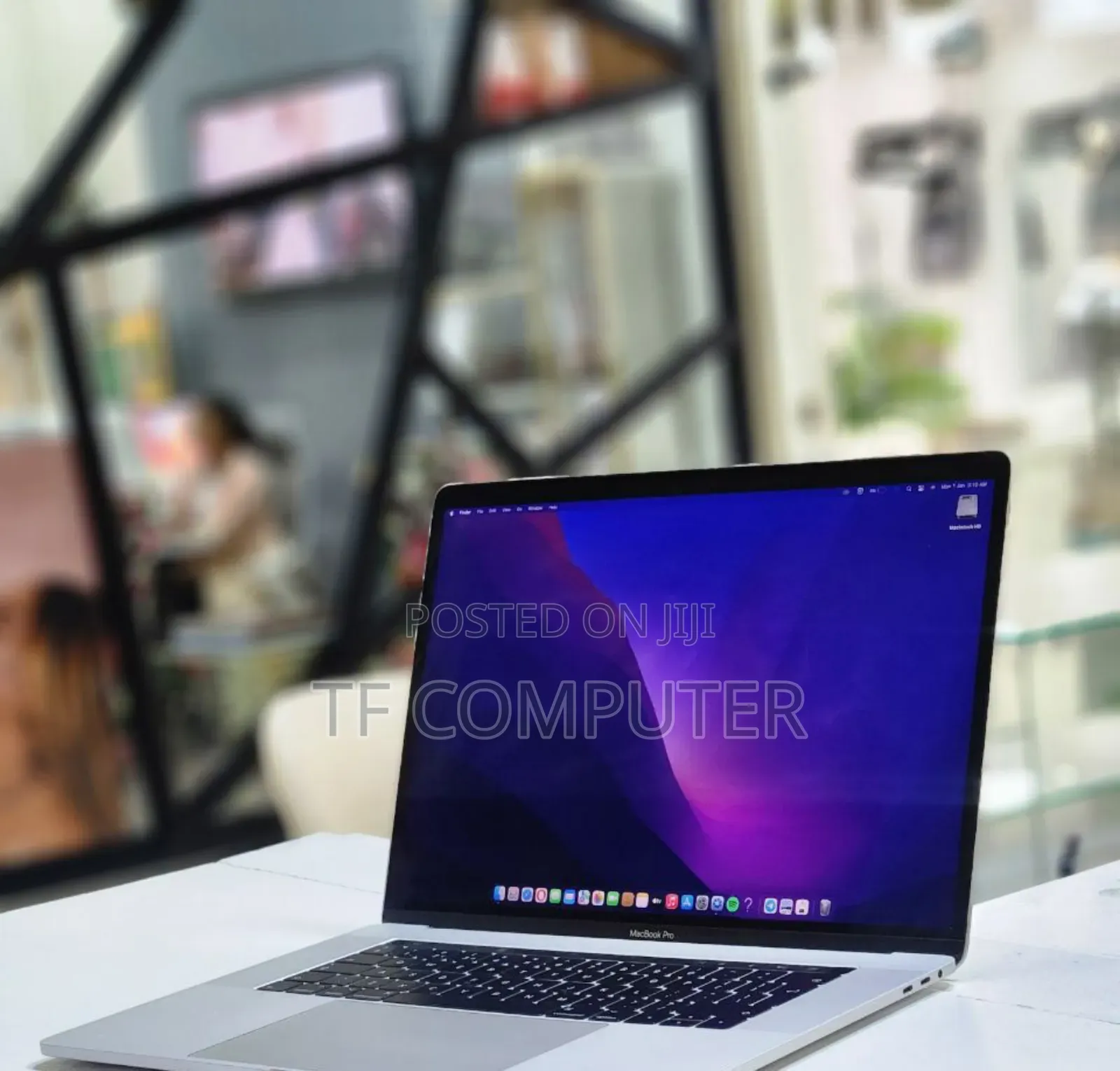 New Laptop Apple MacBook Pro 2017 16GB Intel Core I7 SSD 512GB