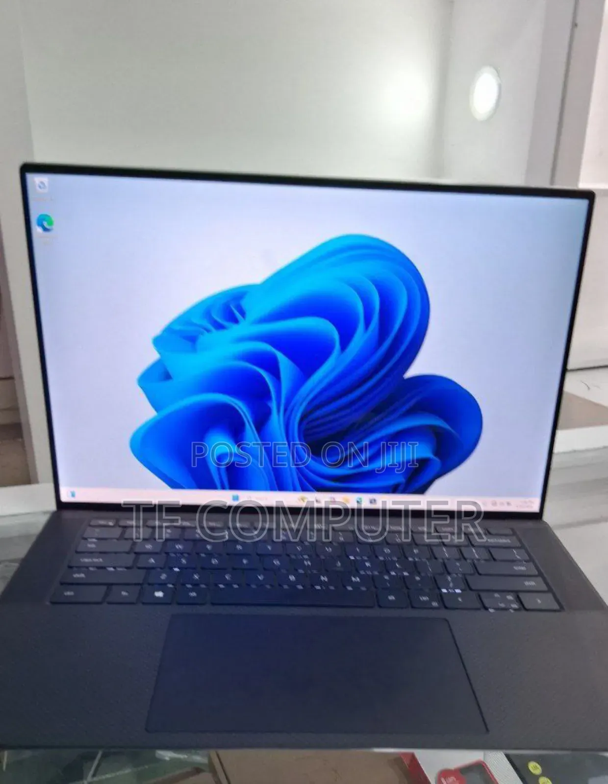 New Laptop Dell Precision 5550 16GB Intel Core I7 SSD 512GB