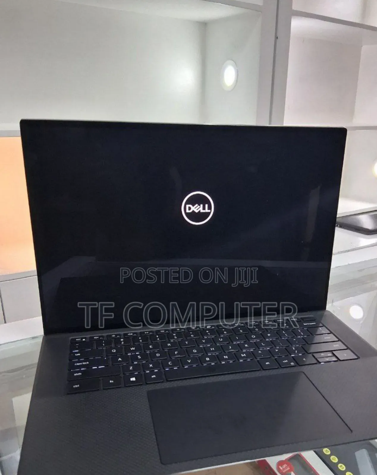 New Laptop Dell Precision 5550 16GB Intel Core I7 SSD 512GB