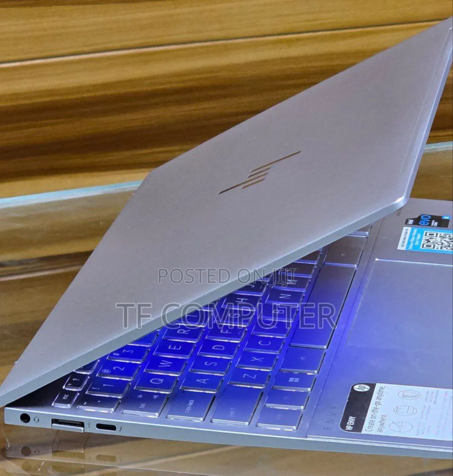 New Laptop HP Envy 14 8GB Intel Core I5 SSD 256GB