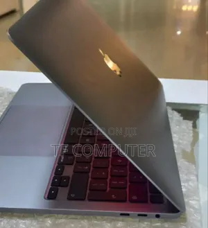 New Laptop Apple MacBook Pro 2020 16GB Intel Core I5 SSD 512GB