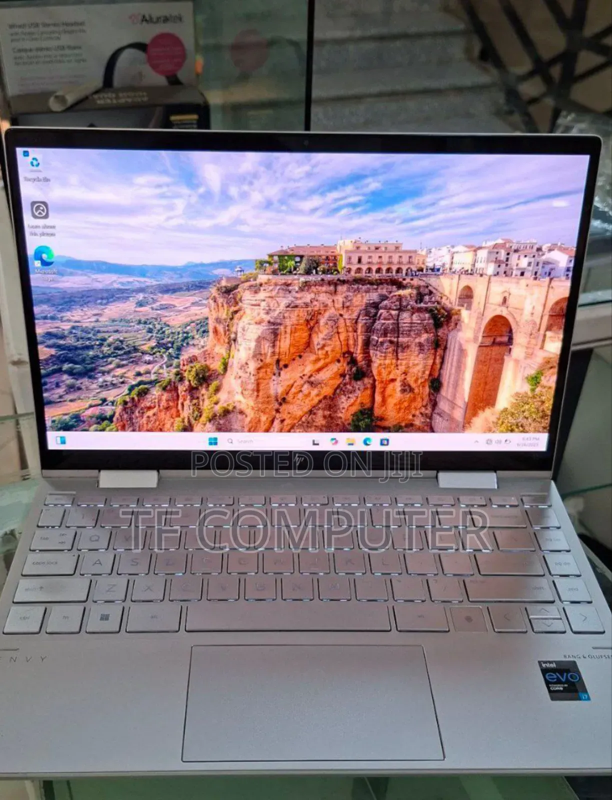 New Laptop HP Envy X360 16GB Intel Core I7 SSD 512GB