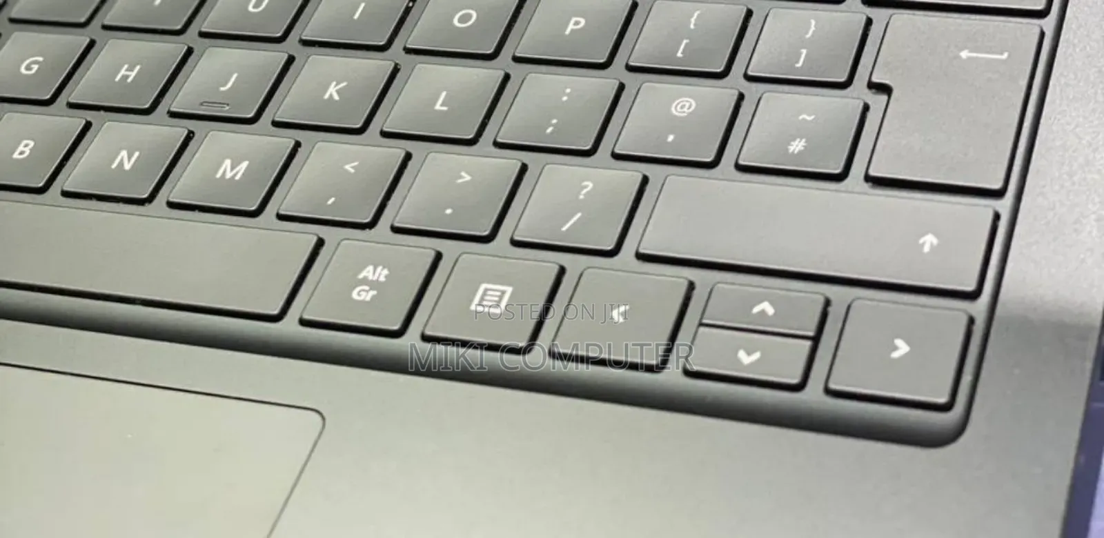 New Laptop Microsoft Surface 8GB Intel Core I5 SSD 256GB