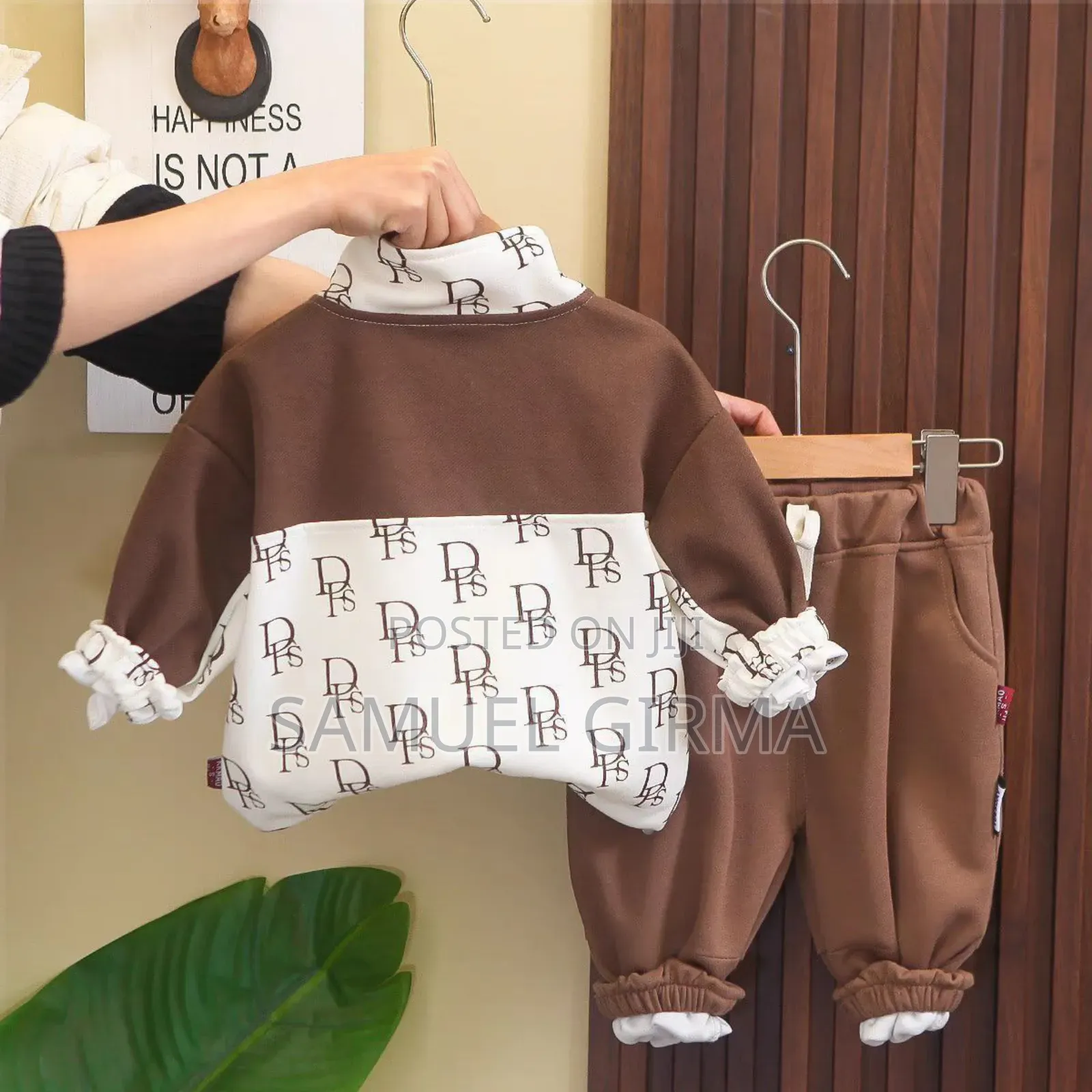 Plus-Pile Hoodie Suit 3pc Size: ከ3-5 Years
