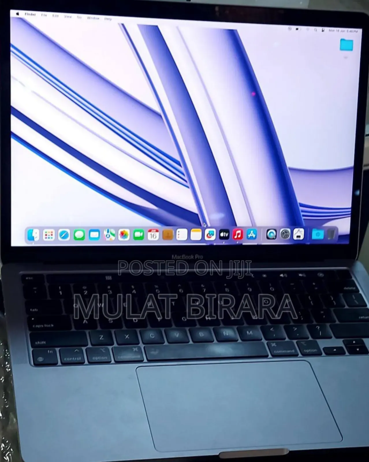 New Laptop Apple MacBook Pro 2022 M2 8GB Apple M2 SSD 256GB