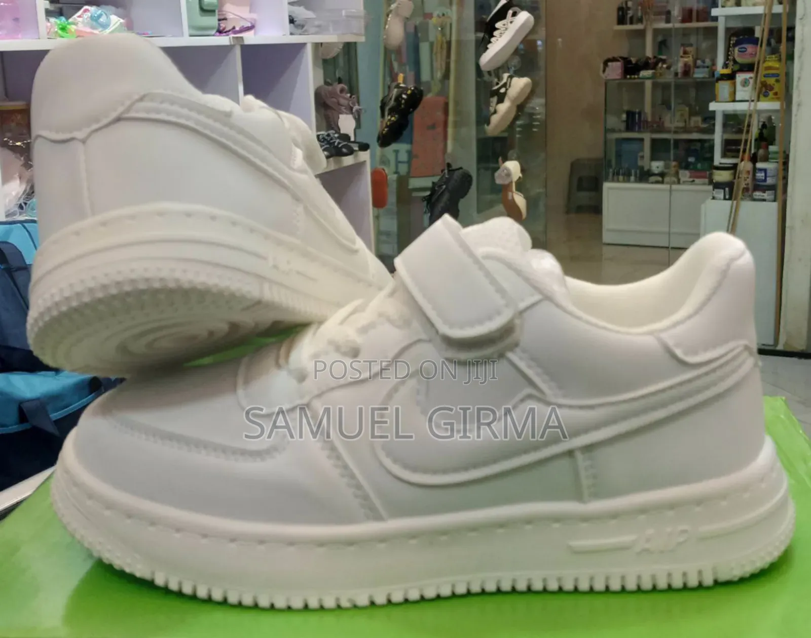 Unisex Casual Sneakers
Color: White
Size: 27-36