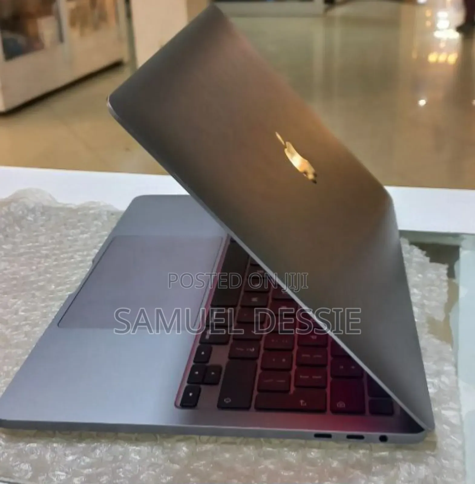 New Laptop Apple MacBook Pro 2020 16GB Intel Core I5 SSD 512GB
