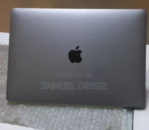 New Laptop Apple MacBook Pro 2020 16GB Intel Core I5 SSD 512GB