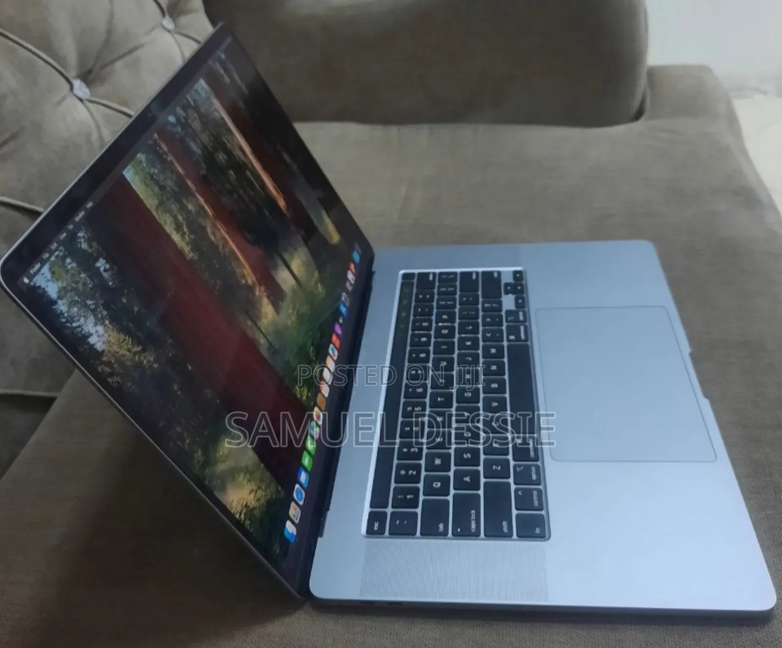 New Laptop Apple MacBook Pro 2019 32GB Intel Core I9 SSD 512GB