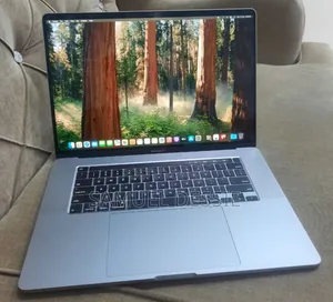 New Laptop Apple MacBook Pro 2019 32GB Intel Core I9 SSD 512GB