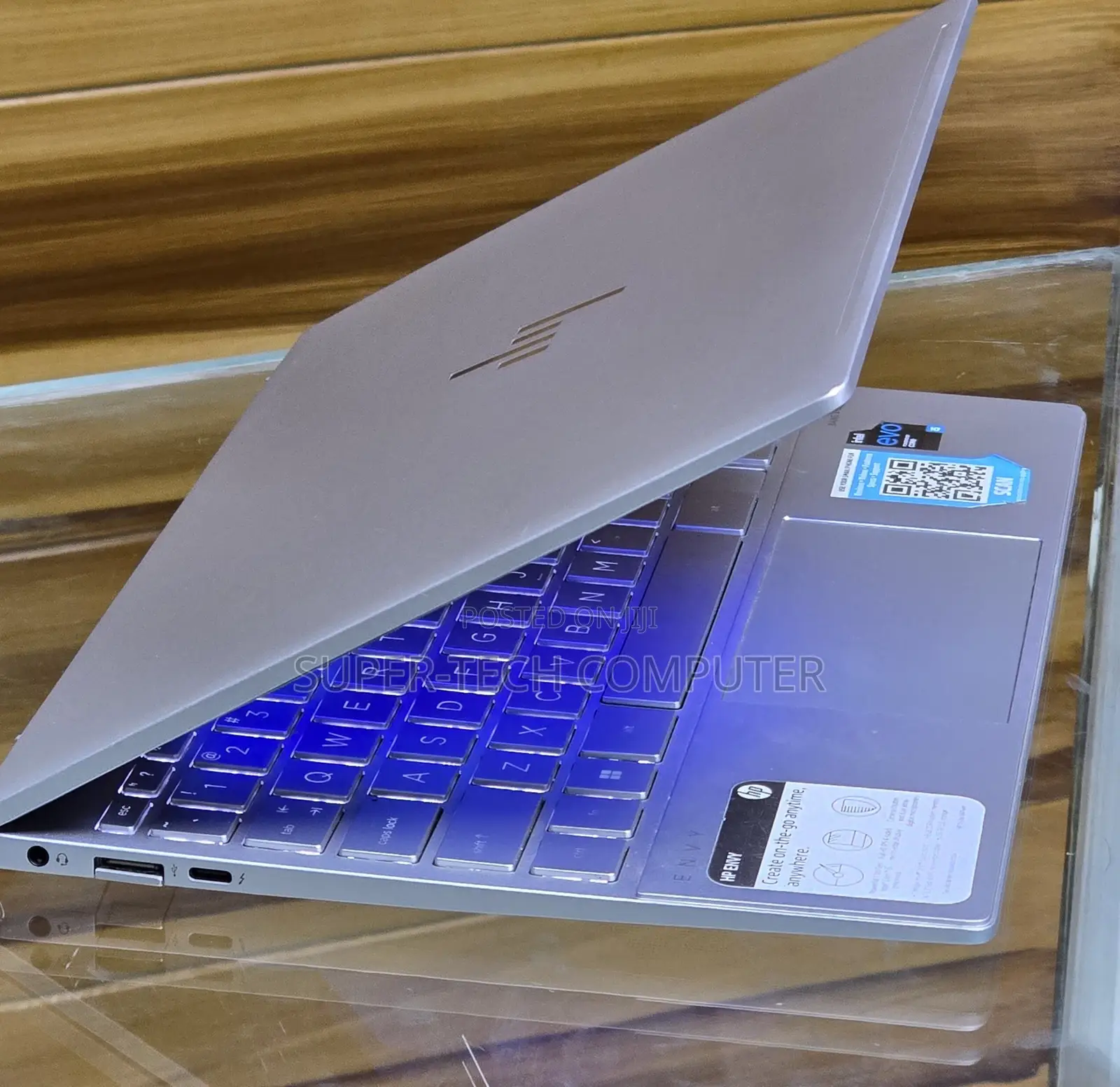 New Laptop HP Envy 14 8GB Intel Core I5 SSD 256GB