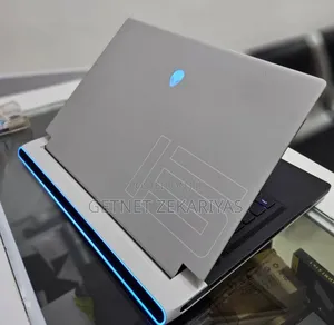 New Laptop Alienware M15 R3 32GB Intel Core I7 SSD 1T