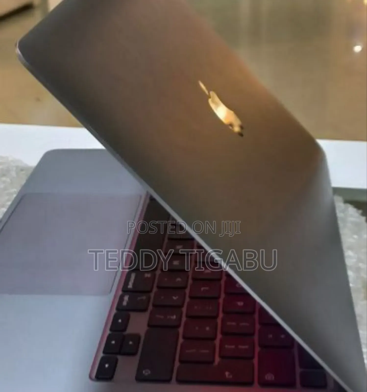 New Laptop Apple MacBook Pro 16GB Intel Core I5 SSD 512GB