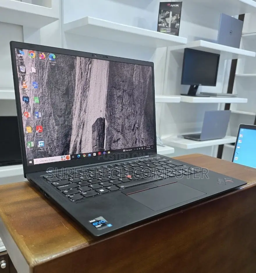 New Laptop Lenovo ThinkPad X1 Carbon 16GB Intel Core I7 SSD 512GB
