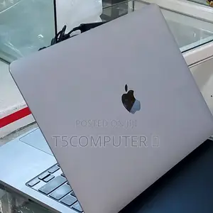New Laptop Apple MacBook Pro 2022 M2 8GB Apple M2 SSD 256GB