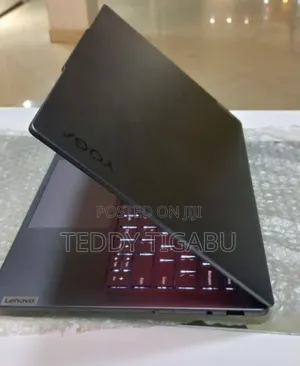 New Laptop Lenovo A8 32GB Intel Core I7 SSD 1T