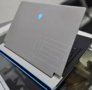 New Laptop Alienware M15 R3 32GB Intel Core I7 SSD 1T