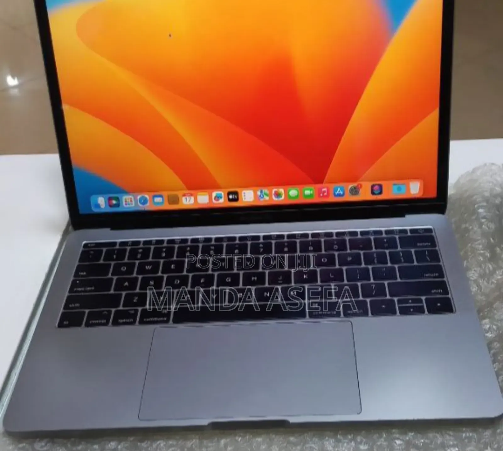 New Laptop Apple MacBook Pro 2017 16GB Intel Core I5 SSD 512GB