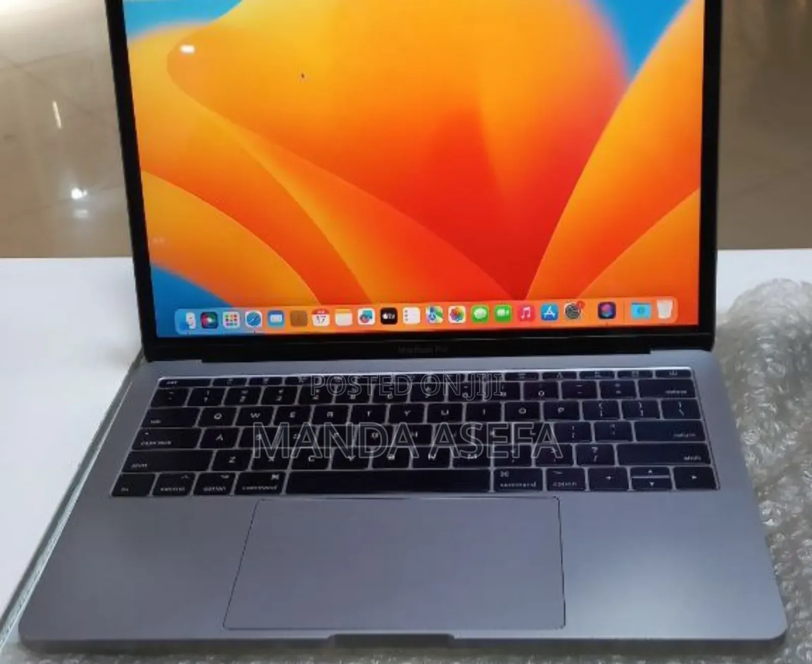 New Laptop Apple MacBook Pro 2017 16GB Intel Core I5 SSD 512GB