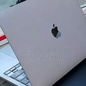 New Laptop Apple MacBook Pro 2022 M2 8GB Apple M2 SSD 256GB