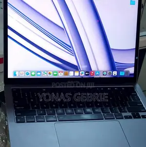 New Laptop Apple MacBook Pro 2022 M2 8GB Apple M2 SSD 256GB