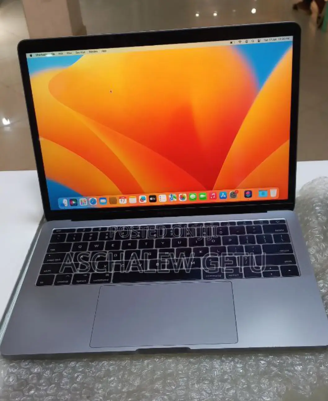 New Laptop Apple MacBook Pro 2017 16GB Intel Core I5 SSD 512GB