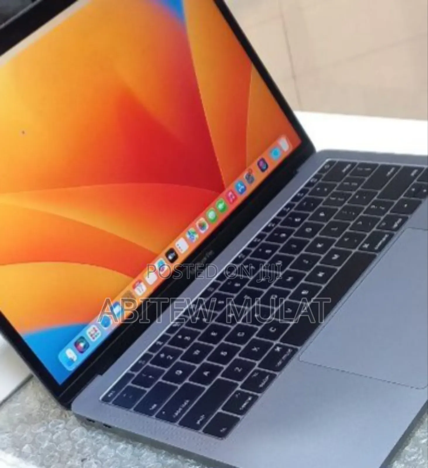 New Laptop Apple MacBook Pro 2017 16GB Intel Core I5 SSD 512GB
