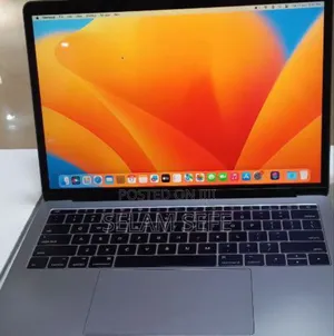New Laptop Apple MacBook Pro 2017 16GB Intel Core I5 SSD 512GB