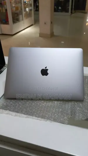 New Laptop Apple MacBook 16GB Intel Core I5 SSD 512GB