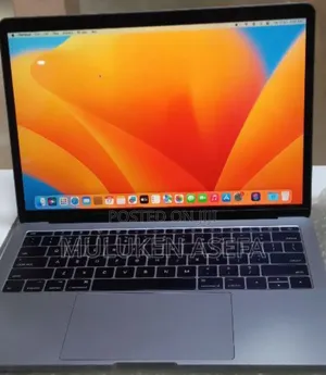 Photo - New Laptop Apple MacBook 2017 16GB Intel Core I5 SSD 512GB