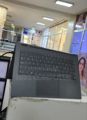 New Laptop Lenovo Yoga C930 16GB Intel Core I7 SSD 512GB