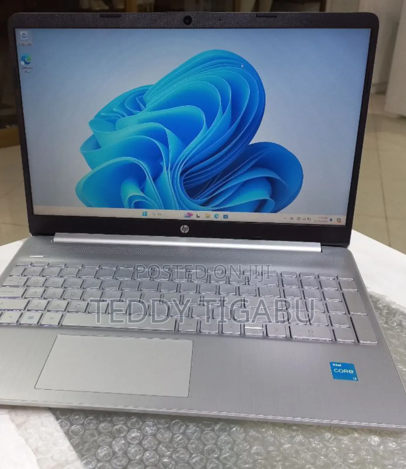 New Laptop HP Stream Notebook 8GB Intel Core I3 SSD 1T