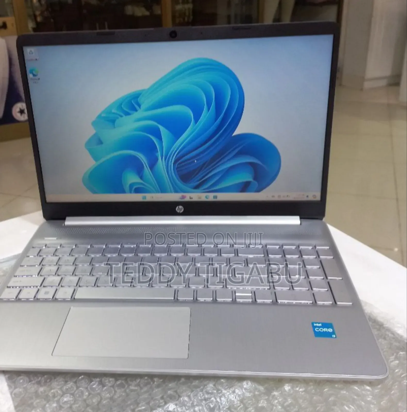 New Laptop HP Stream Notebook 8GB Intel Core I3 SSD 1T