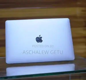 Photo - New Laptop Apple MacBook Pro 2022 M2 8GB Intel Core M2 SSD 256GB