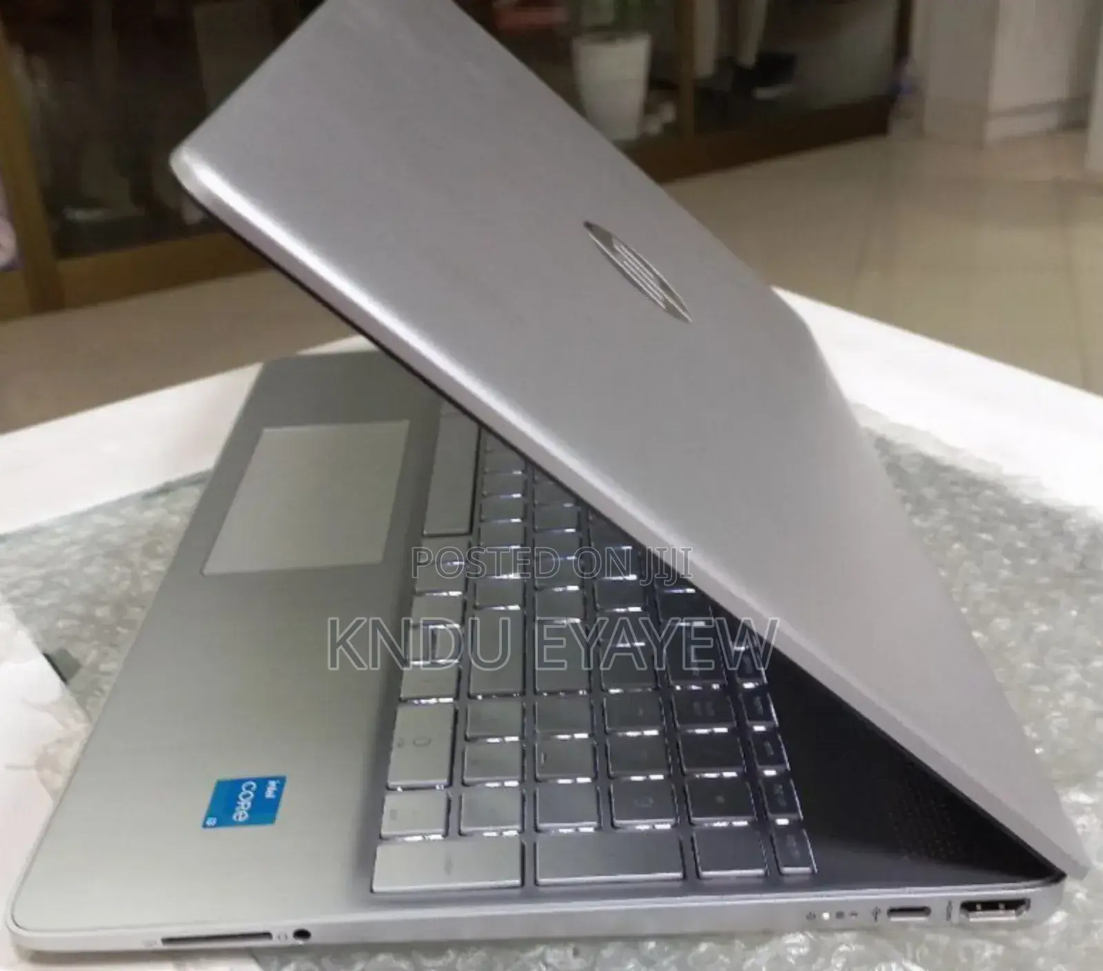 New Laptop HP Stream Notebook 8GB Intel Core I3 SSD 1T