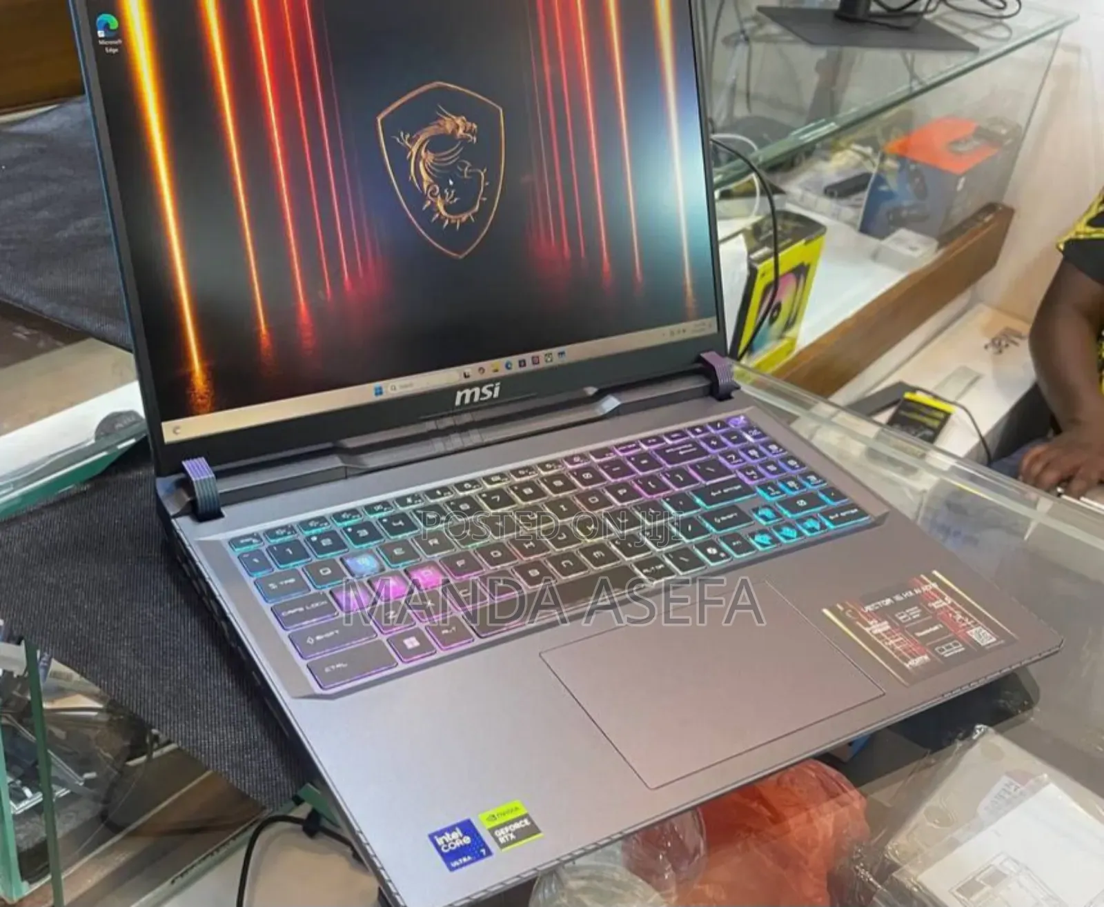 New Laptop MSI Vector GP66HX 12UGS 16GB Intel Core Ultra 7 SSD 1T