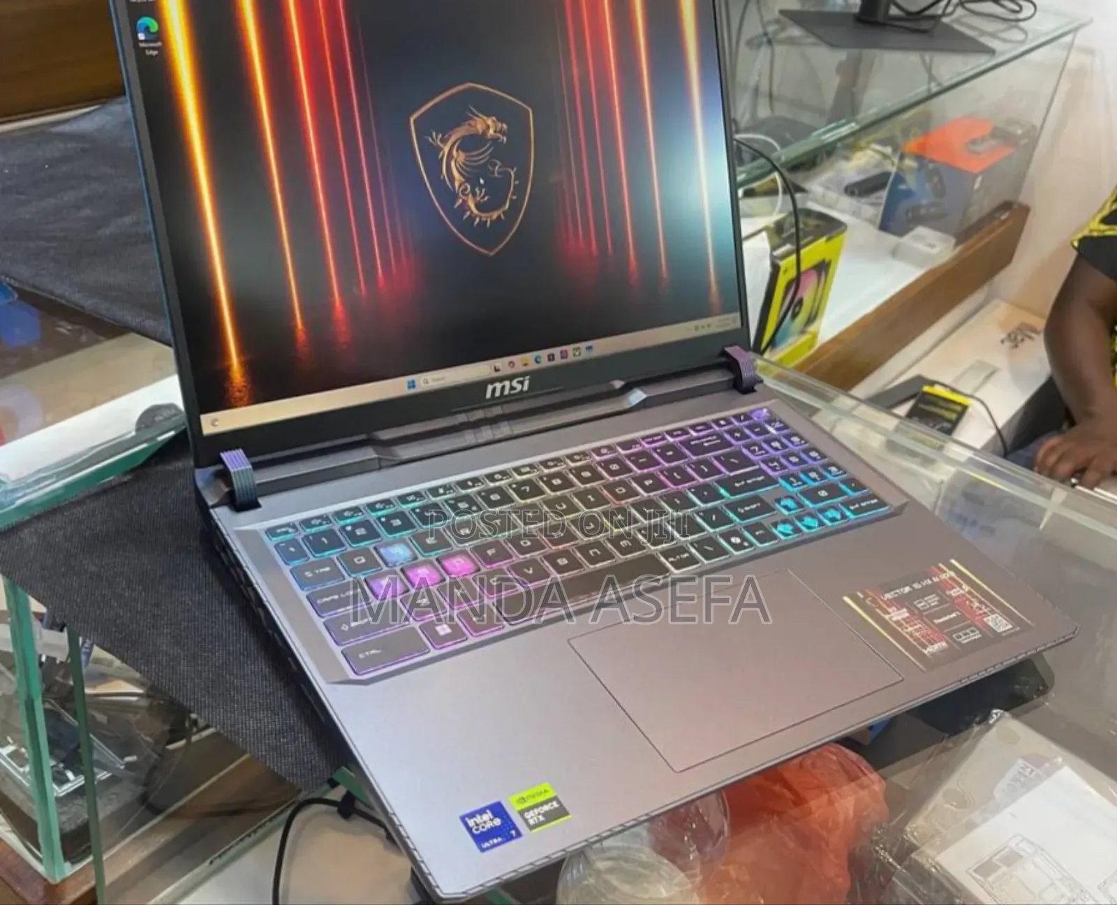 New Laptop MSI Vector GP66HX 12UGS 16GB Intel Core Ultra 7 SSD 1T