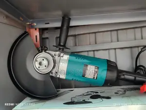 Makita 2300 Watt