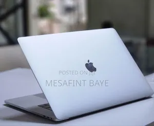 Photo - New Laptop Apple MacBook Pro 2017 16GB Intel Core I7 SSD 512GB