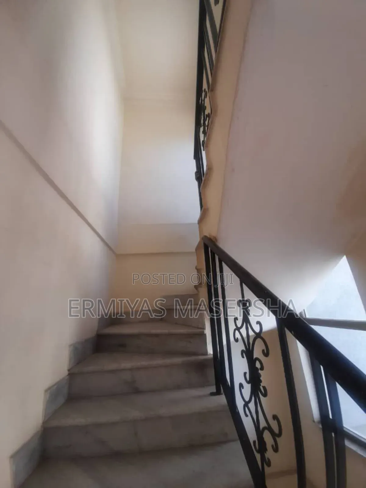 Furnished 5bdrm Apartment in Yeka for sale