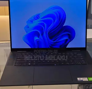 Photo - New Laptop Dell Inspiron 16 5620 16GB Intel Core I7 SSD 1T