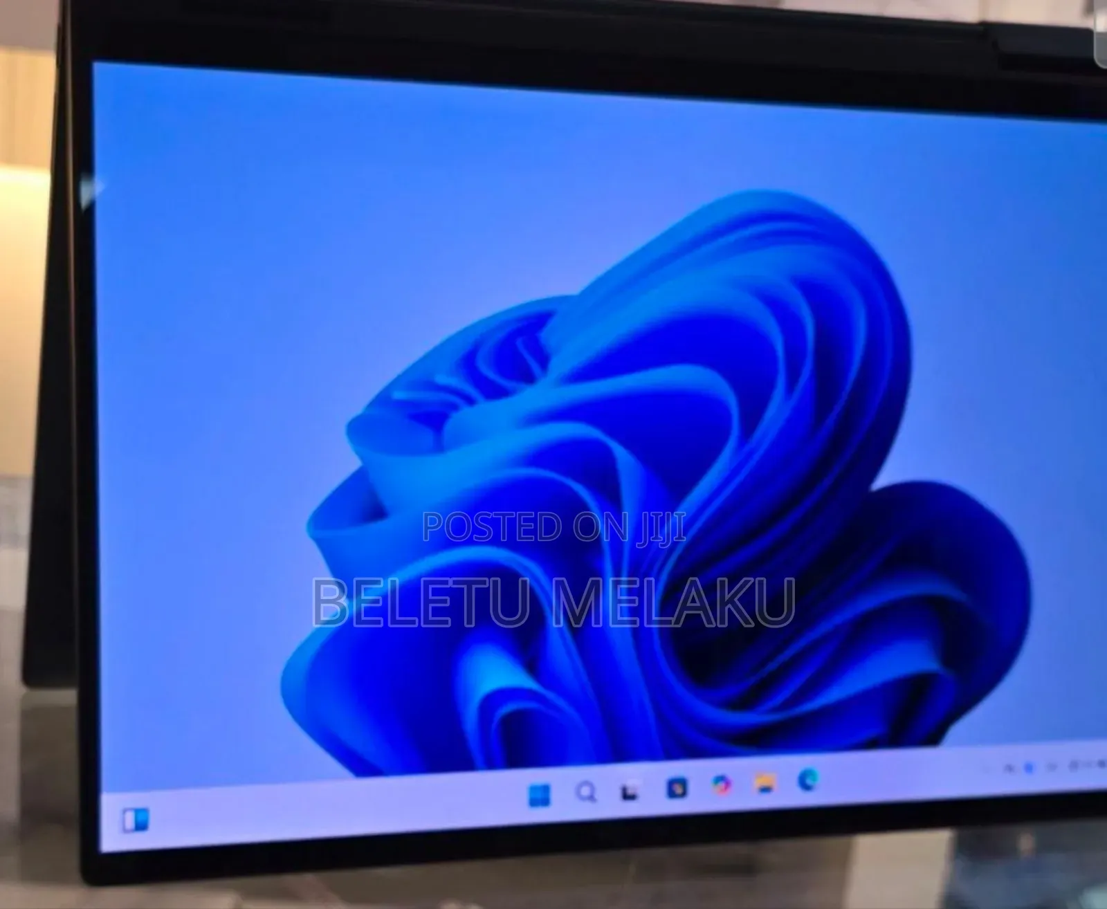 New Laptop Dell Inspiron 16 5620 16GB Intel Core I7 SSD 1T