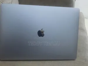 New Laptop Apple MacBook Pro 2017 16GB Intel Core I7 SSD 512GB