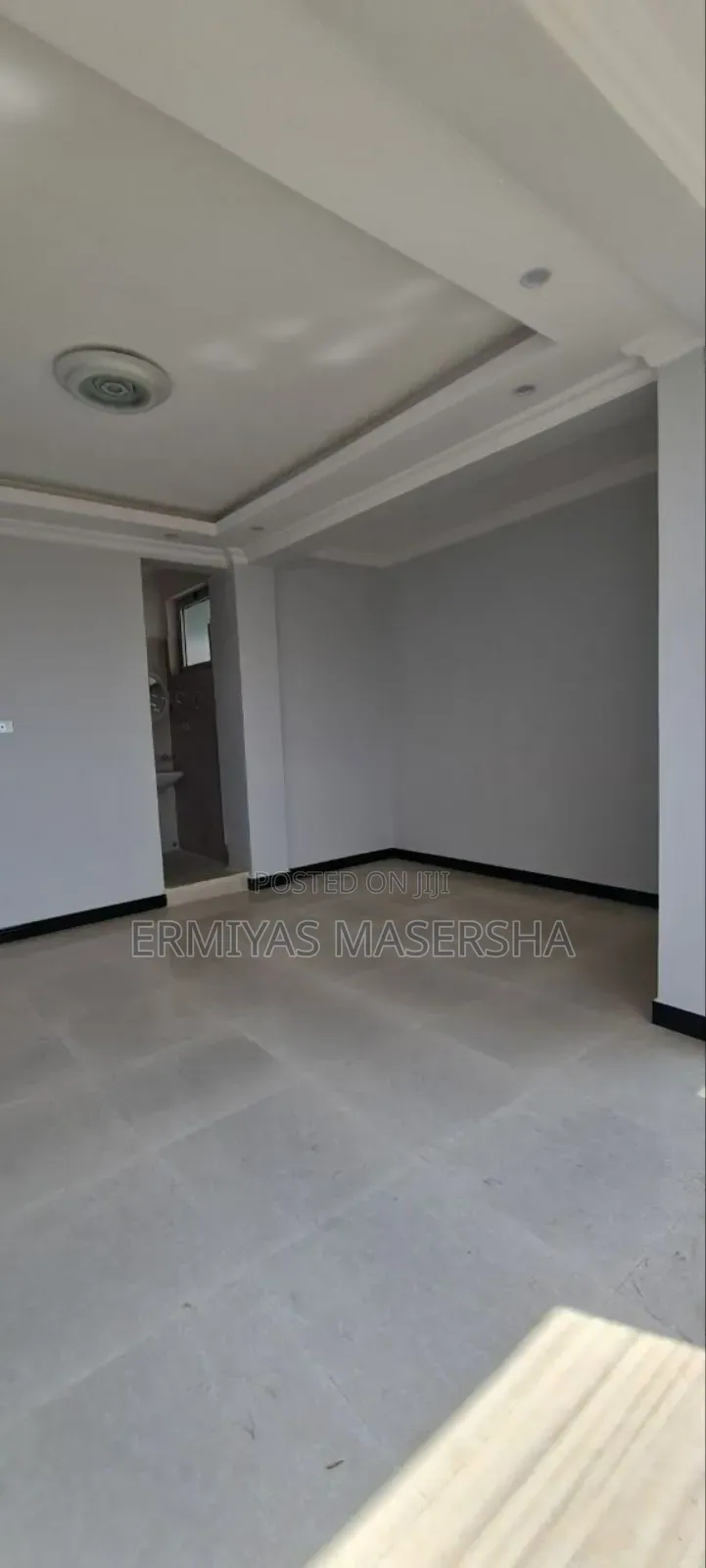 Furnished 3bdrm Apartment in Yeka for sale