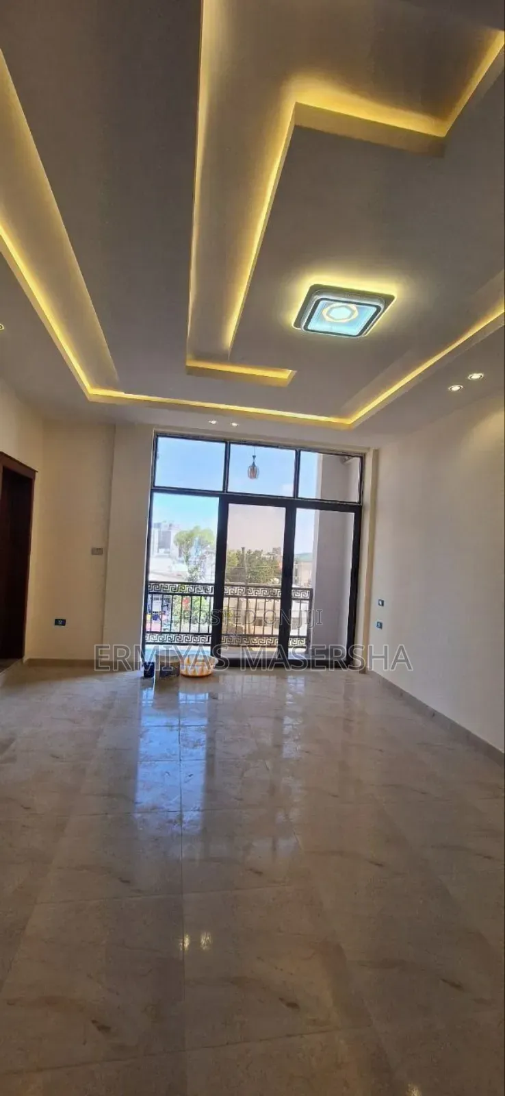 Furnished 8bdrm Penthouse in Yeka for sale