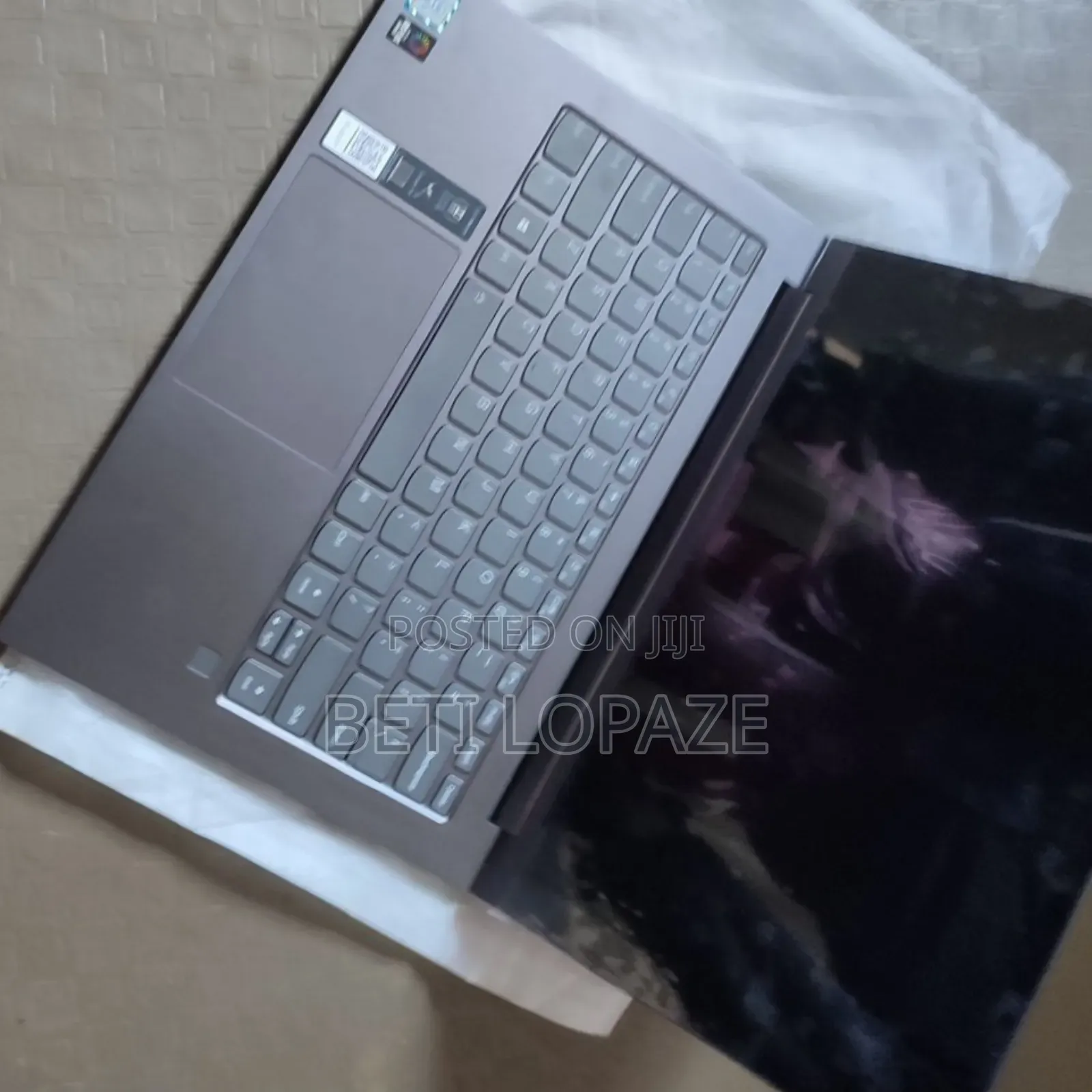 New Laptop Lenovo Yoga C930 16GB Intel Core I5 SSD 512GB